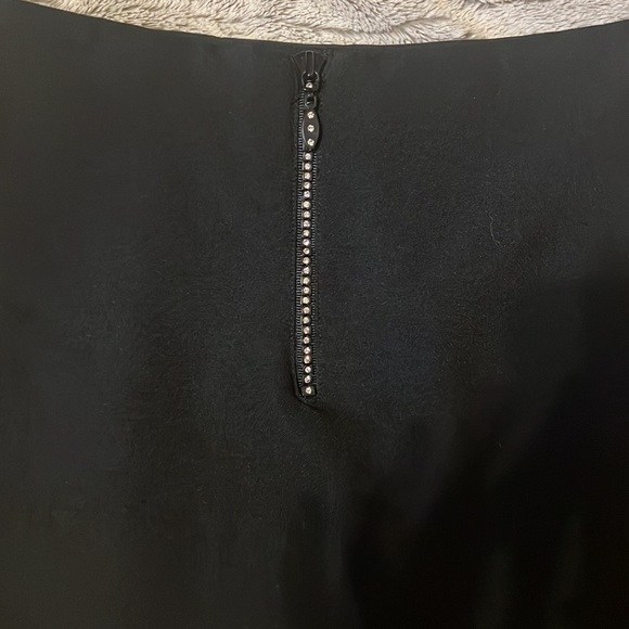 Black skirt with blinged zipper - Picture 2 of 8